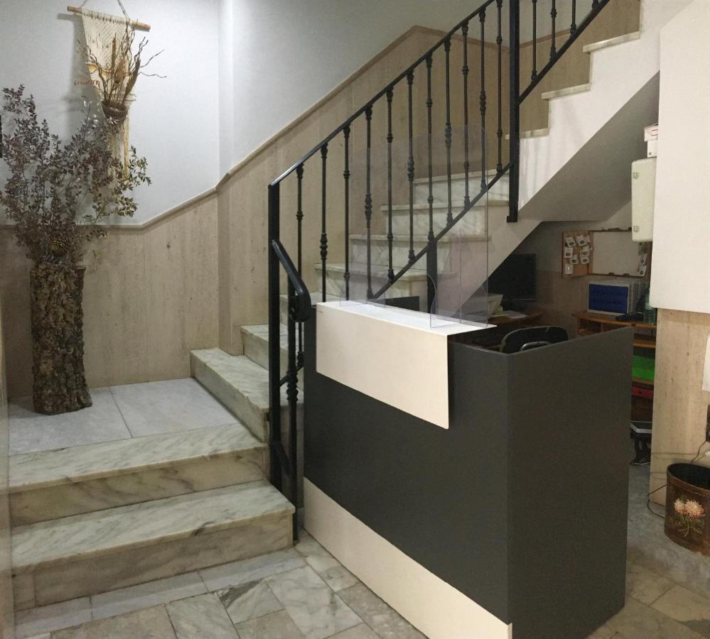 Hotel Delphos Moraleja Kültér fotó